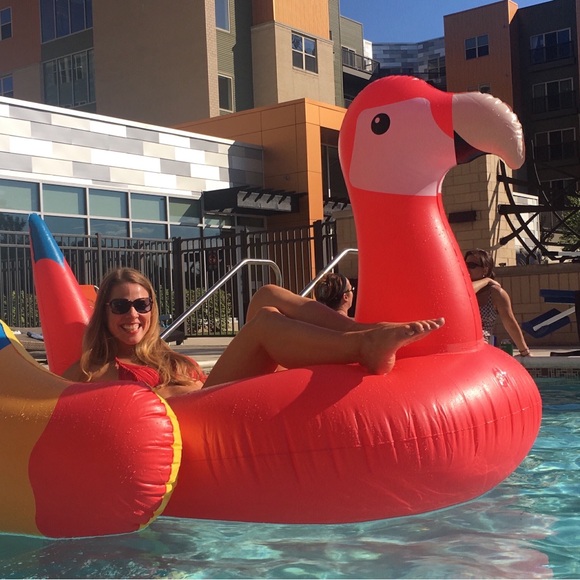 Meet your Posher, Karen - Picture 2 of 2